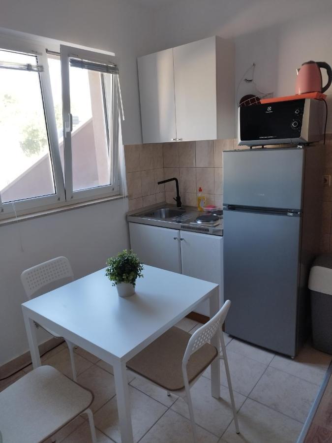 Apartments Davor Drage Esterno foto